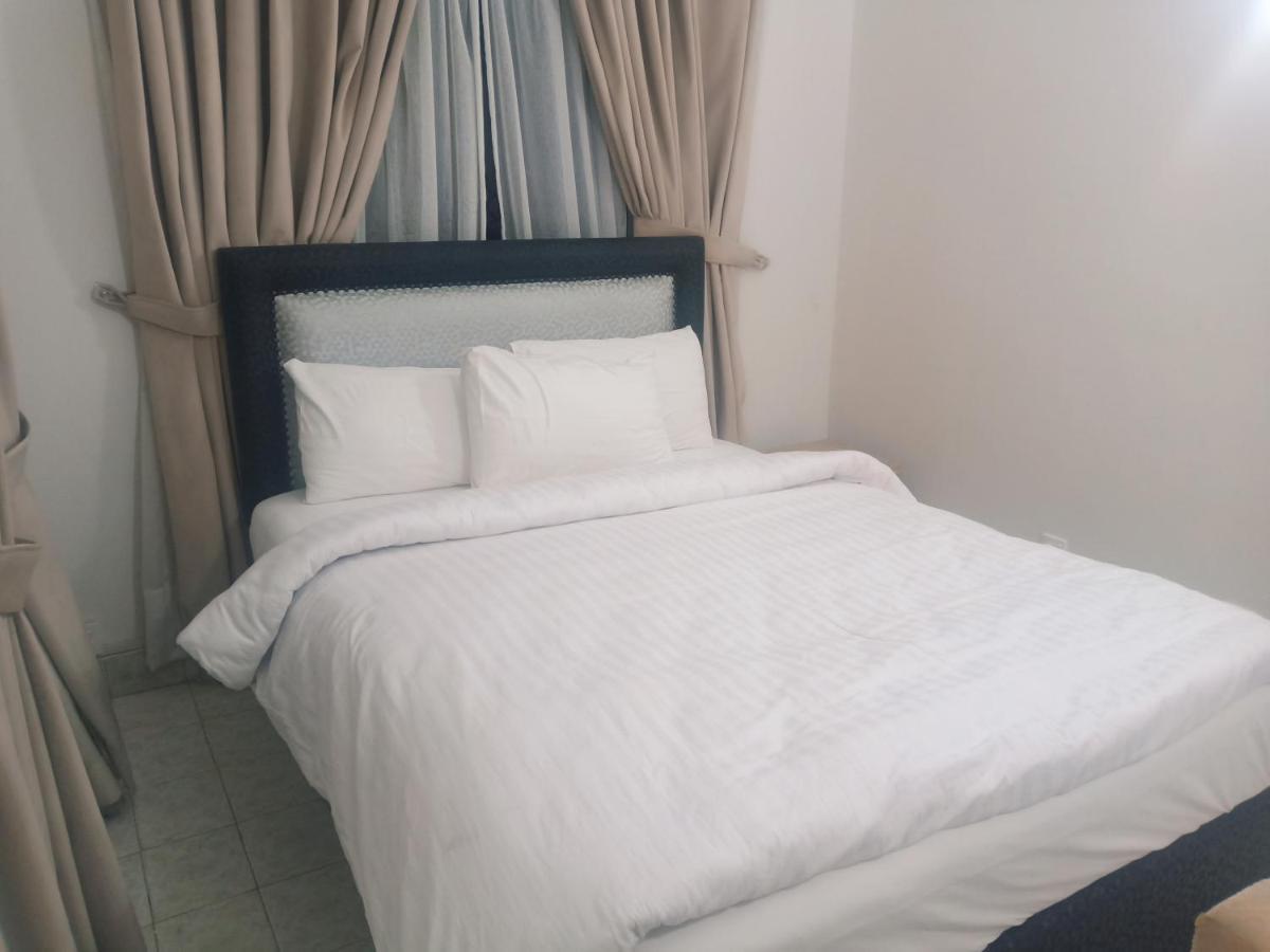 Royal Grace Guest House Islamabad Buitenkant foto