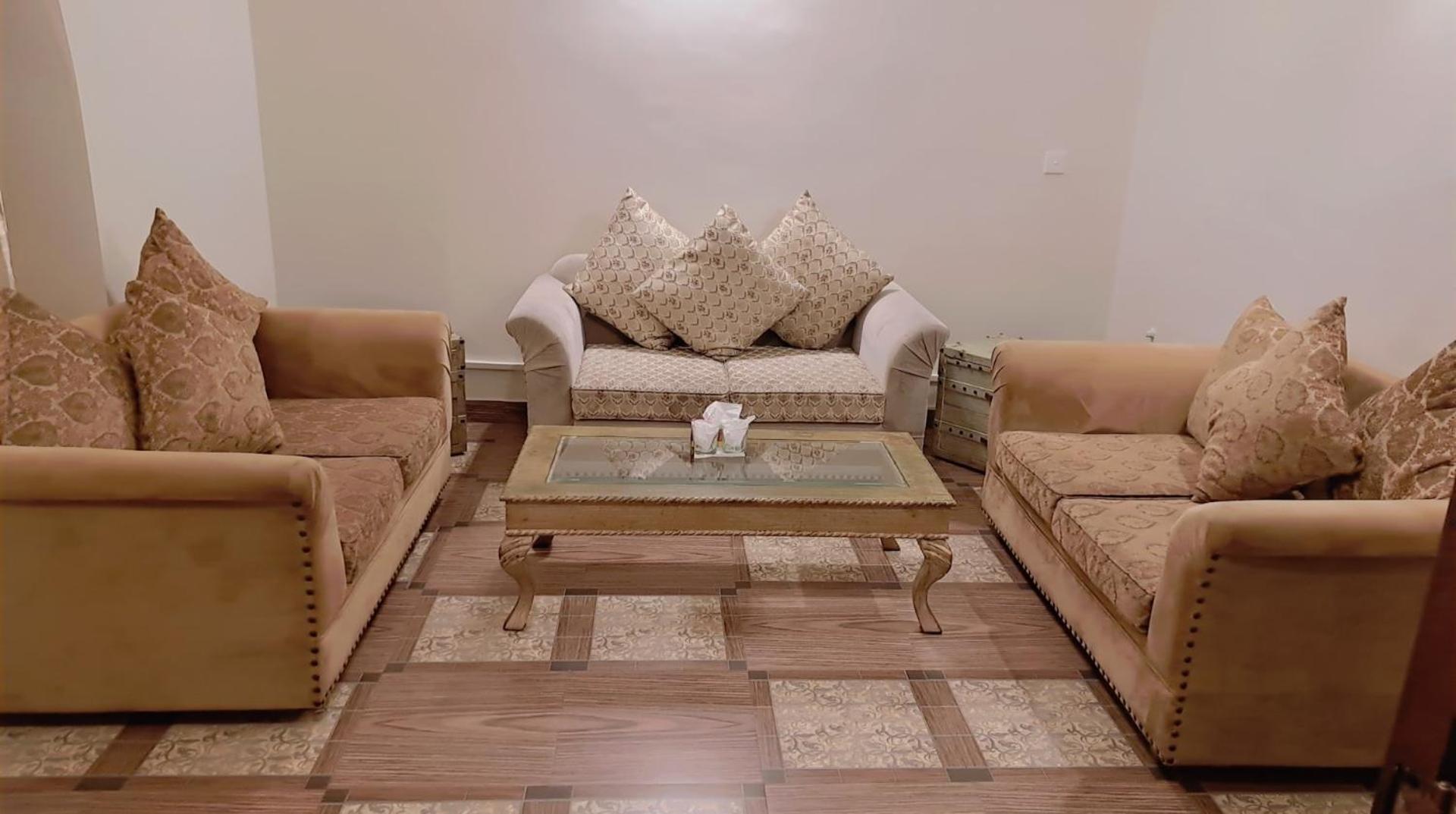 Royal Grace Guest House Islamabad Buitenkant foto