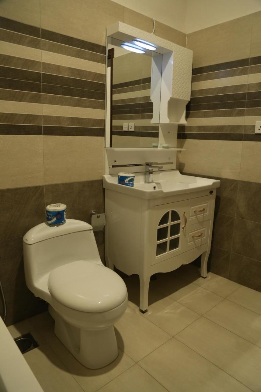 Royal Grace Guest House Islamabad Buitenkant foto