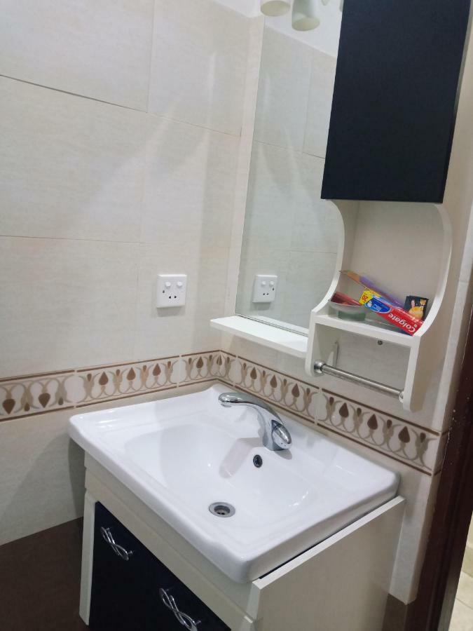 Royal Grace Guest House Islamabad Buitenkant foto
